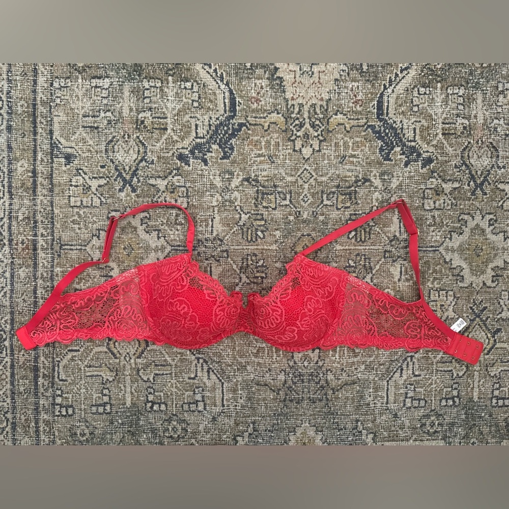 Victoria’s Secret bras